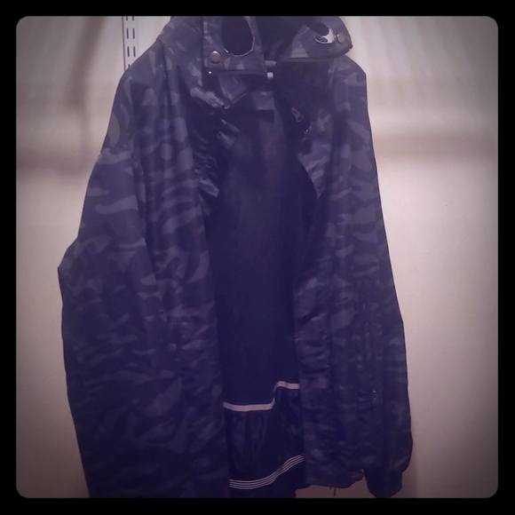 Como windbreaker jacket - Picture 1 of 4